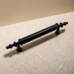 Ezgi Düz Siyah Dolap Kulpu 96 mm
